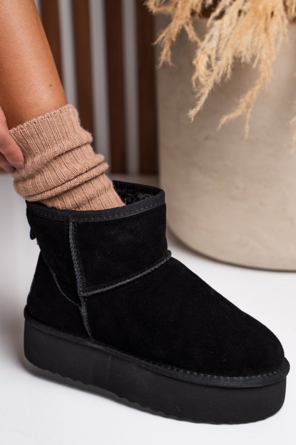 CIZME NEGRE PIELE NATURALA INTOARSA 1S77251