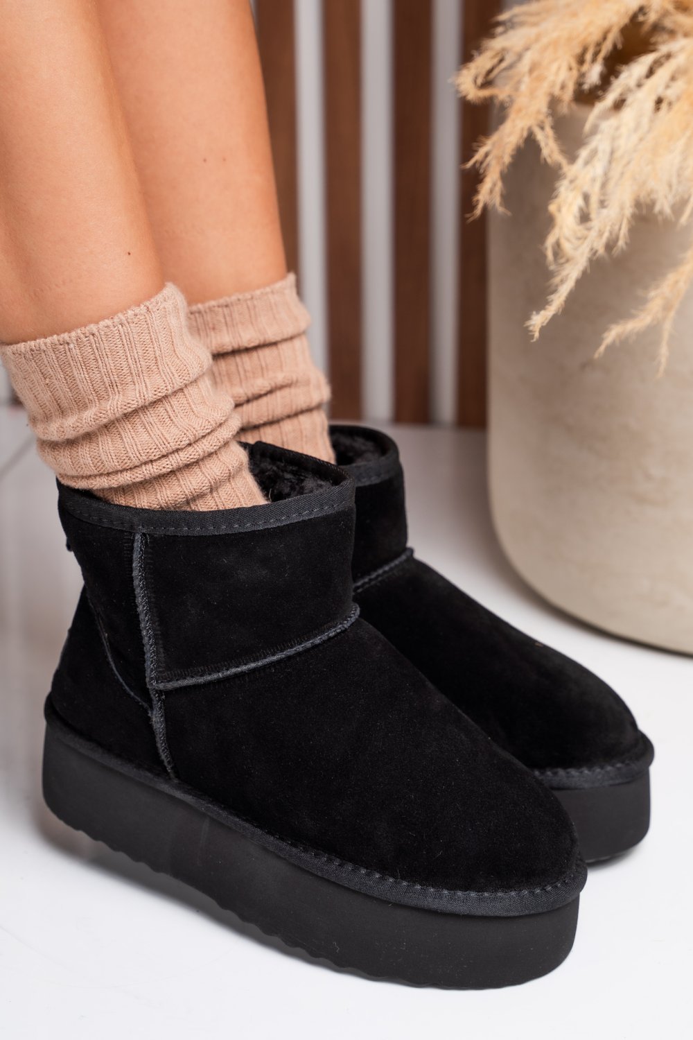 CIZME NEGRE PIELE NATURALA INTOARSA 1S77251