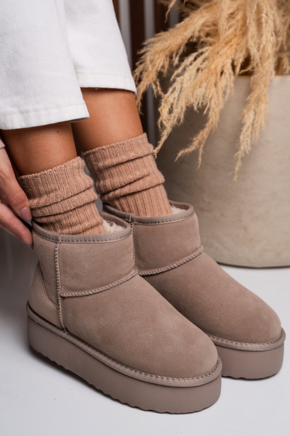 CIZME BEJ PIELE NATURALA INTOARSA 1S77251