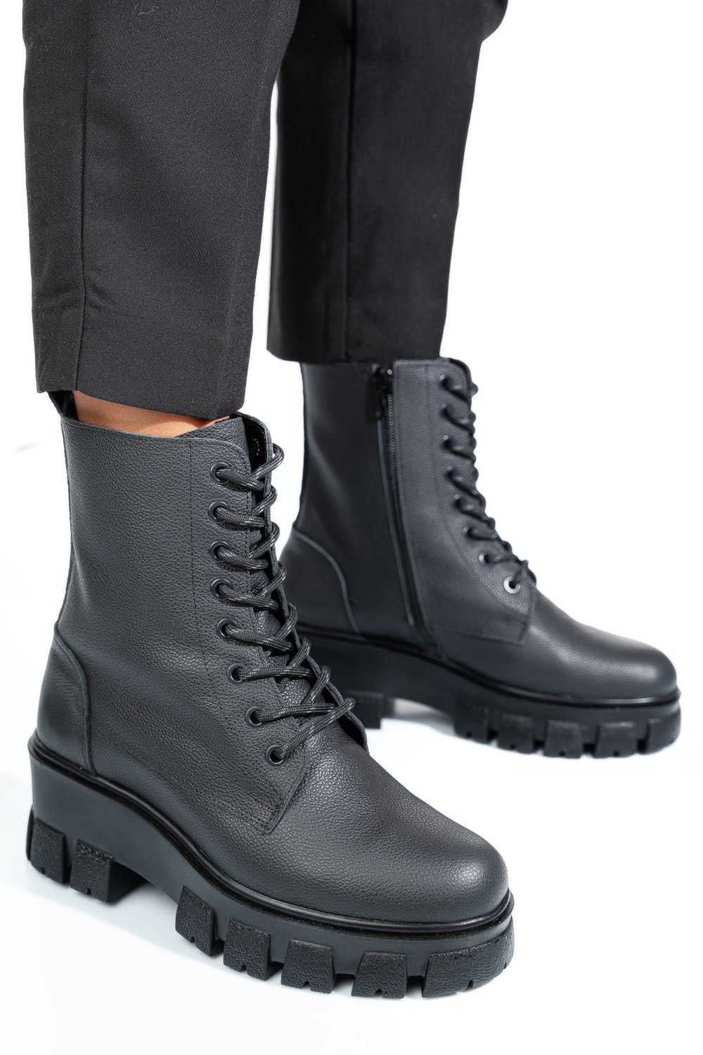 GHETE NEGRE PIELE NATURALA 1S7755