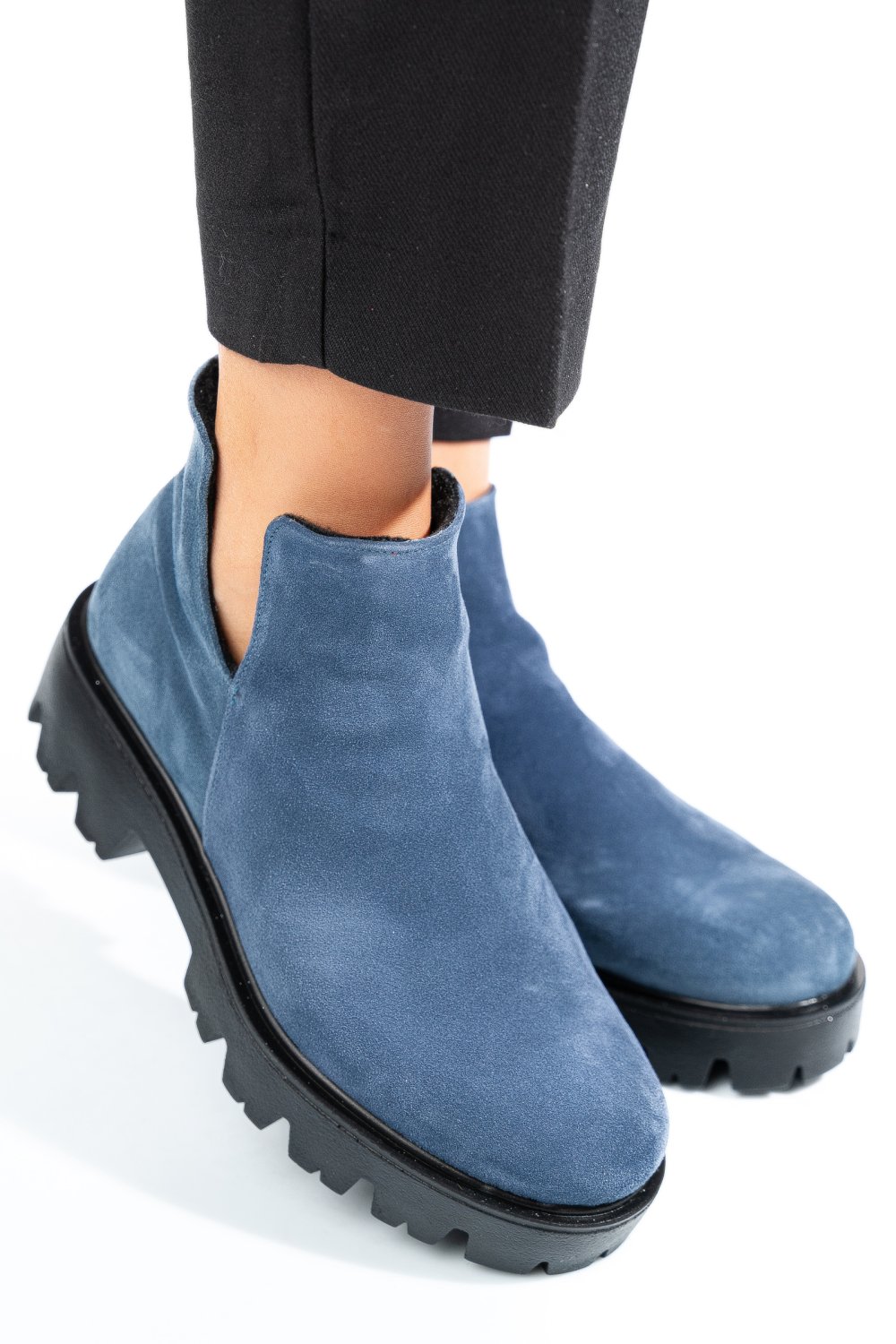 GHETE ALBASTRE PIELE NATURALA INTOARSA 0S7724