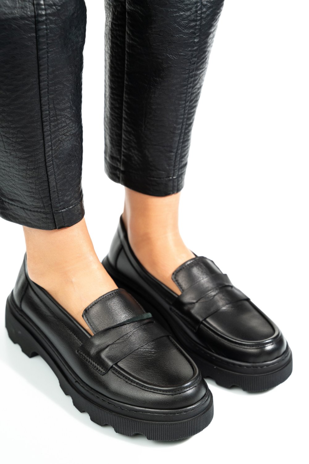 PANTOFI NEGRI PIELE NATURALA APCKD2402