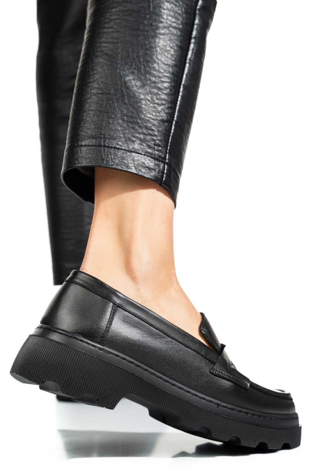 PANTOFI NEGRI PIELE NATURALA APCKD2402