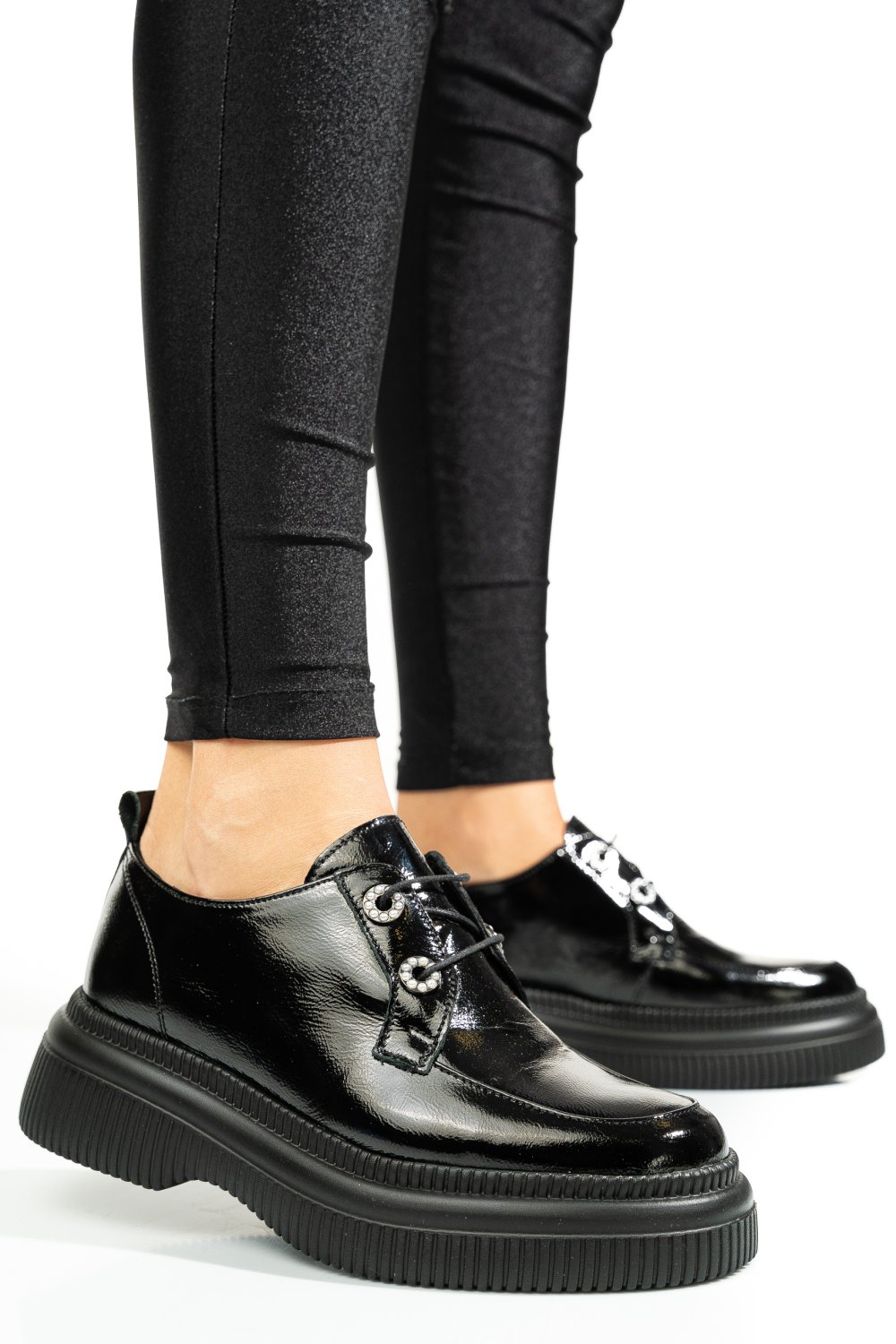 PANTOFI NEGRI PIELE NATURALA LACUITA 2S7751617NPK