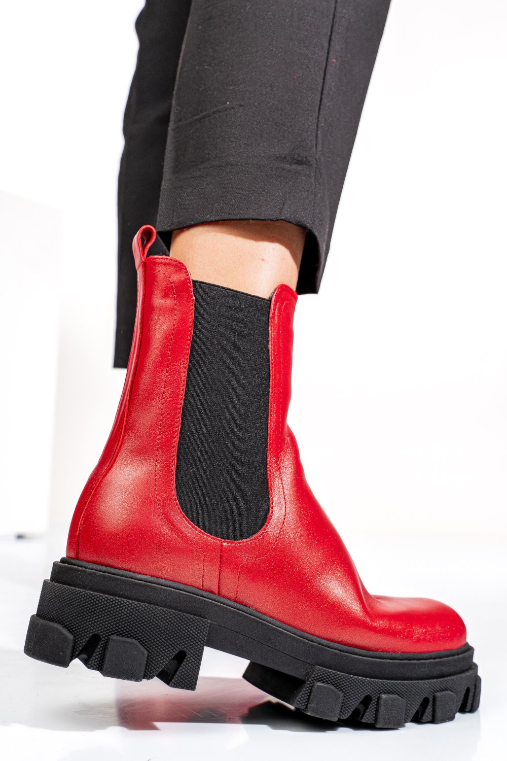 GHETE ROSII PIELE NATURALA 2S7725
