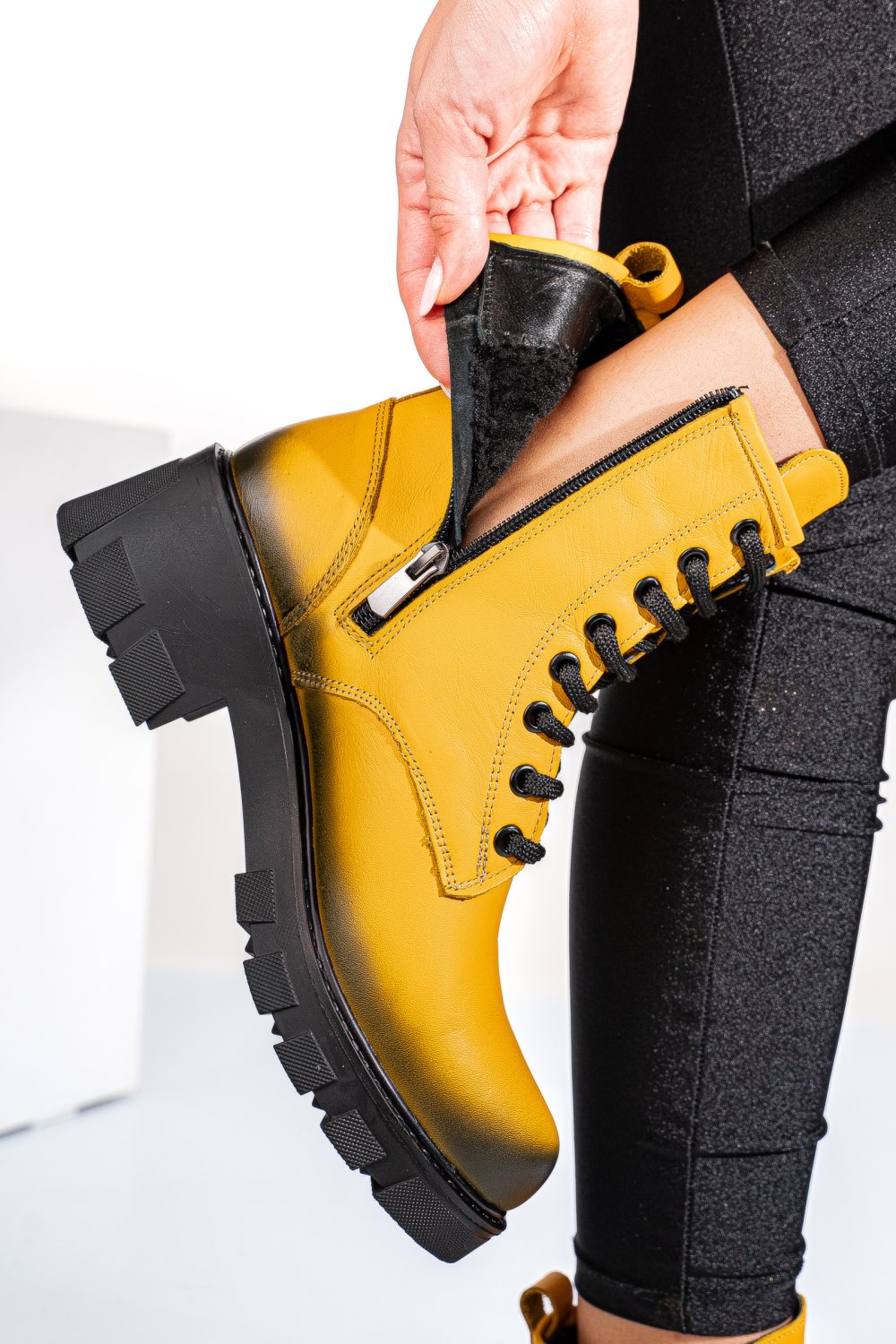 GHETE GALBENE PIELE NATURALA APCK106