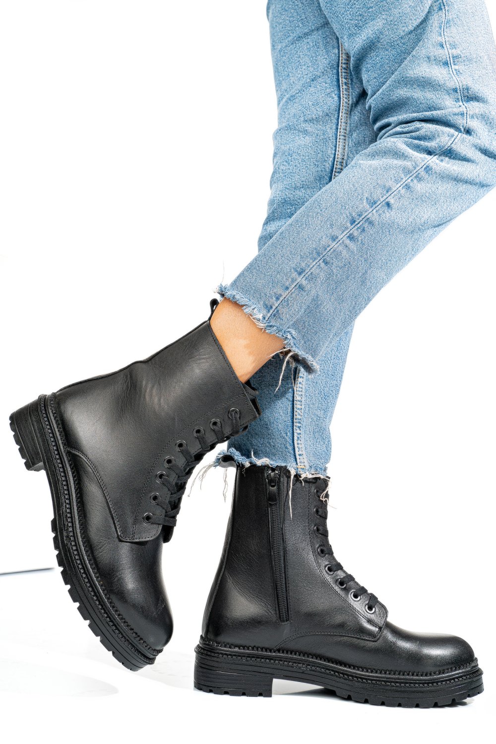 GHETE NEGRE PIELE NATURALA APCYB008