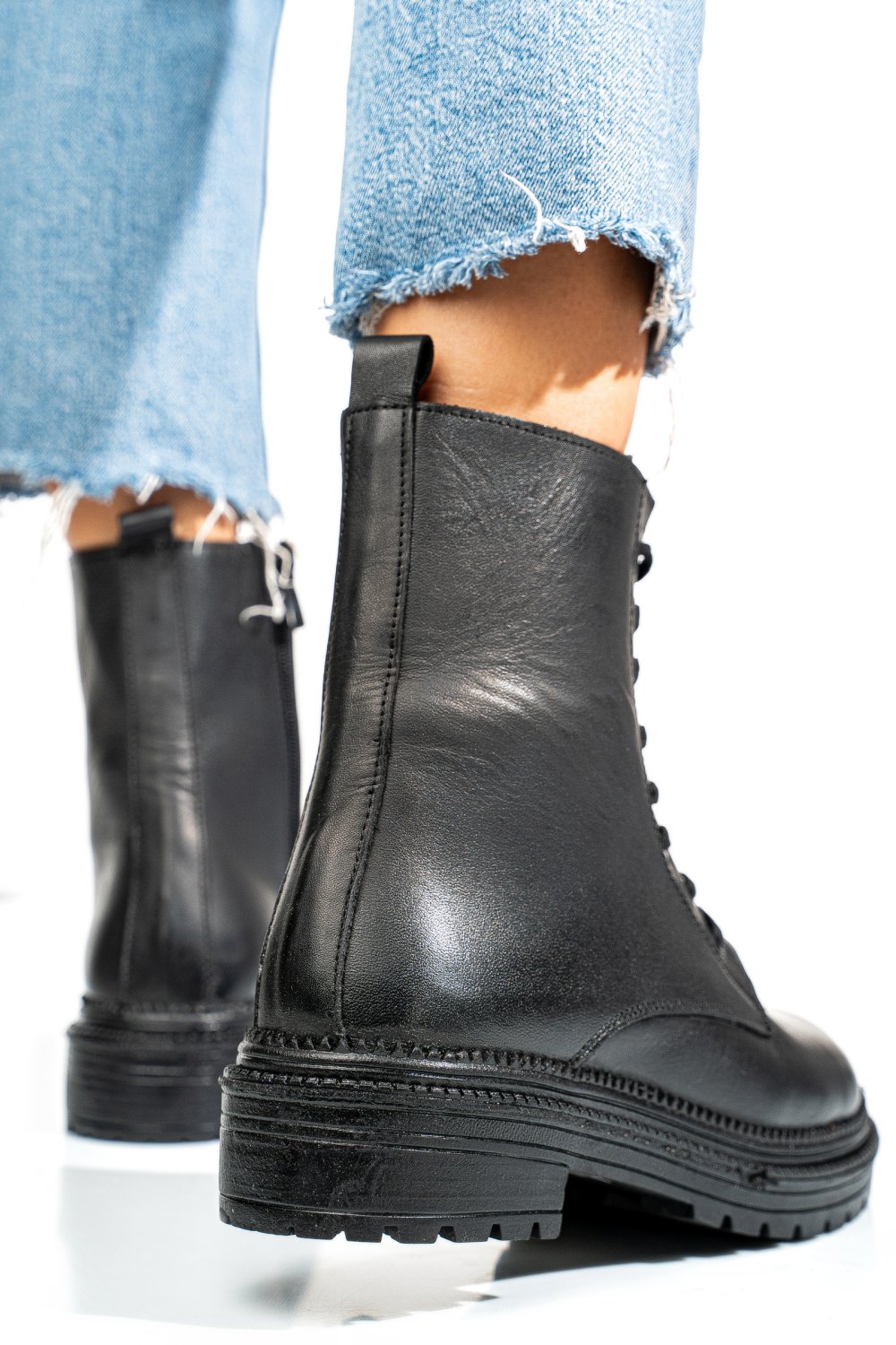 GHETE NEGRE PIELE NATURALA APCYB008
