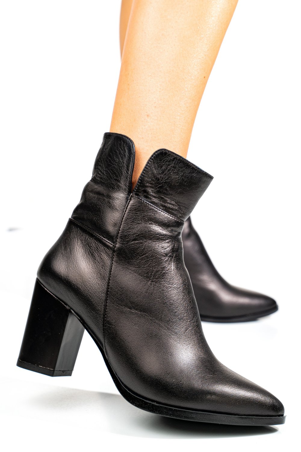 BOTINE NEGRE PIELE NATURALA IPCBY012