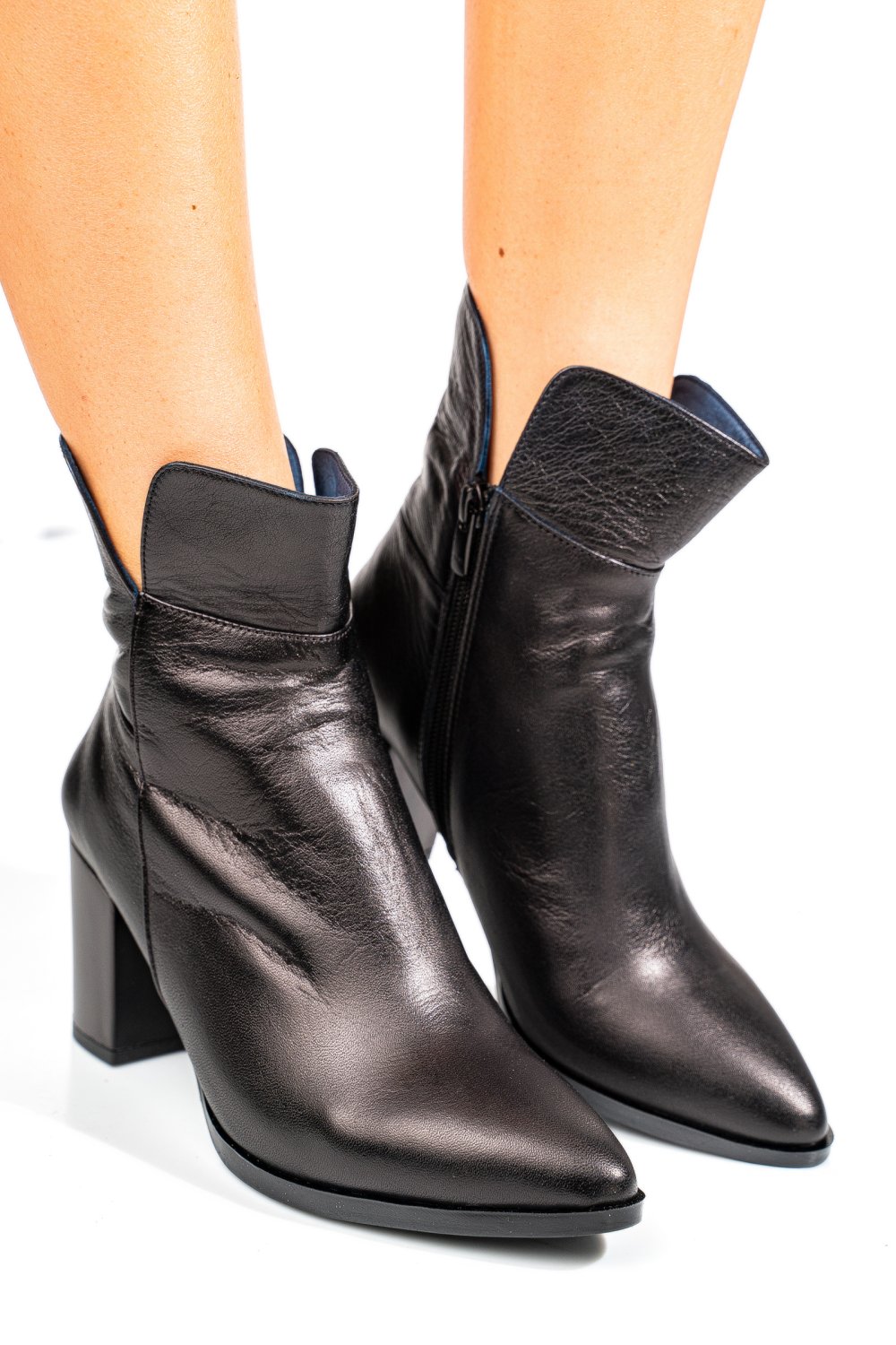 BOTINE NEGRE PIELE NATURALA IPCBY012