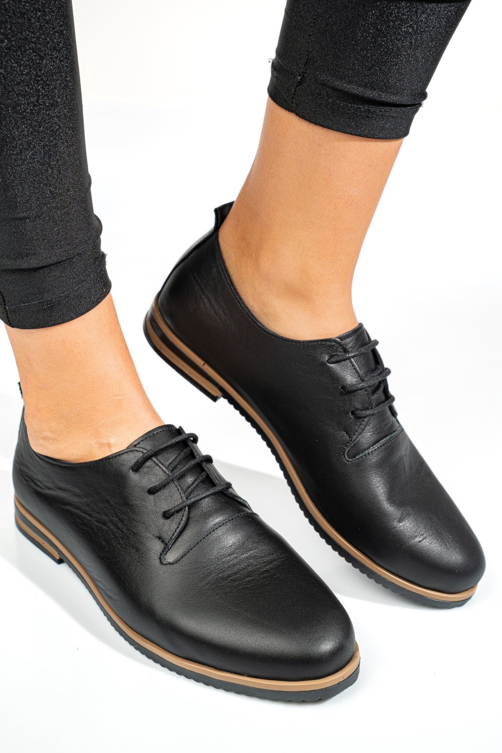 PANTOFI NEGRI PIELE NATURALA APCK102