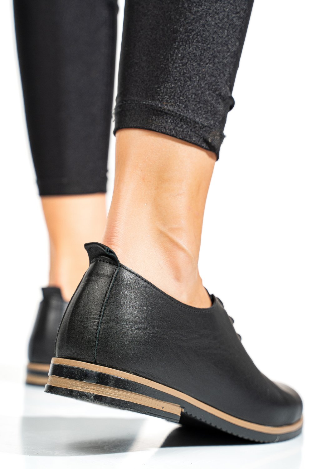 PANTOFI NEGRI PIELE NATURALA APCK102