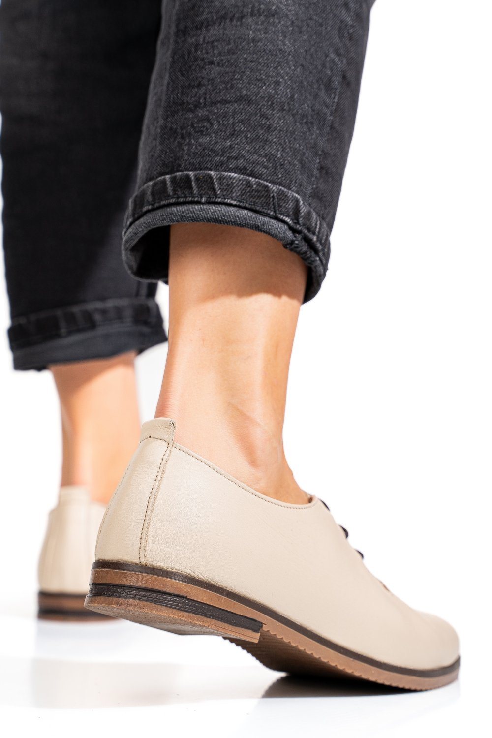 PANTOFI BEJ PIELE NATURALA APCK102