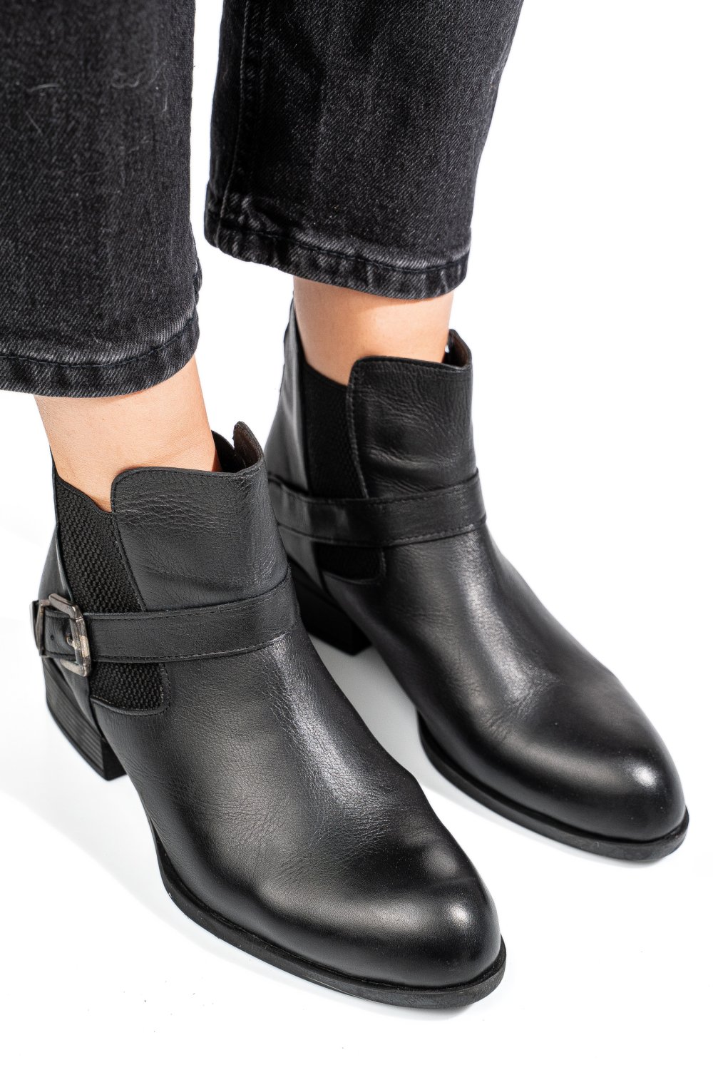 GHETE NEGRE PIELE NATURALA ZPC03