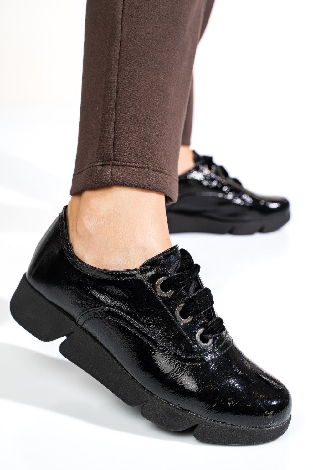 PANTOFI NEGRI PIELE NATURALA LACUITA EPC1549-13