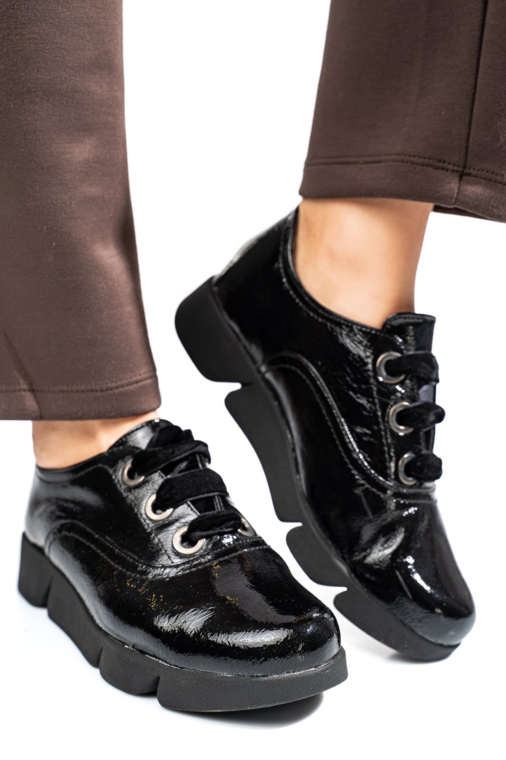 PANTOFI NEGRI PIELE NATURALA LACUITA EPC1549-13