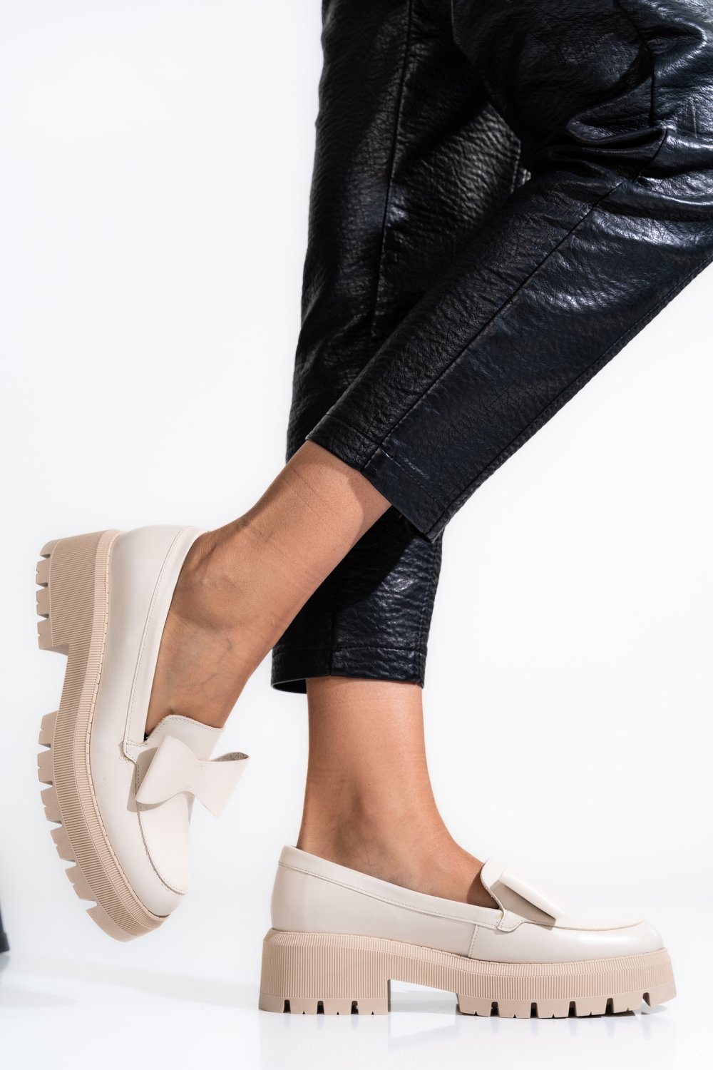 MOCASINI BEJ PIELE NATURALA 2S77115