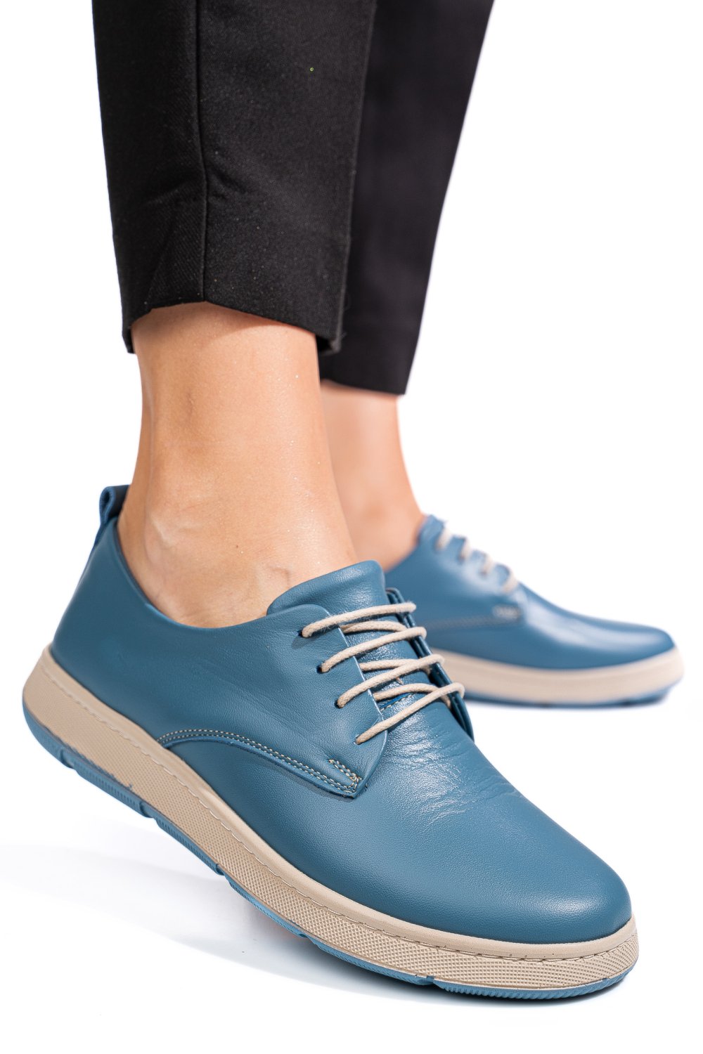 PANTOFI ALBASTRI PIELE NATURALA APCKD070
