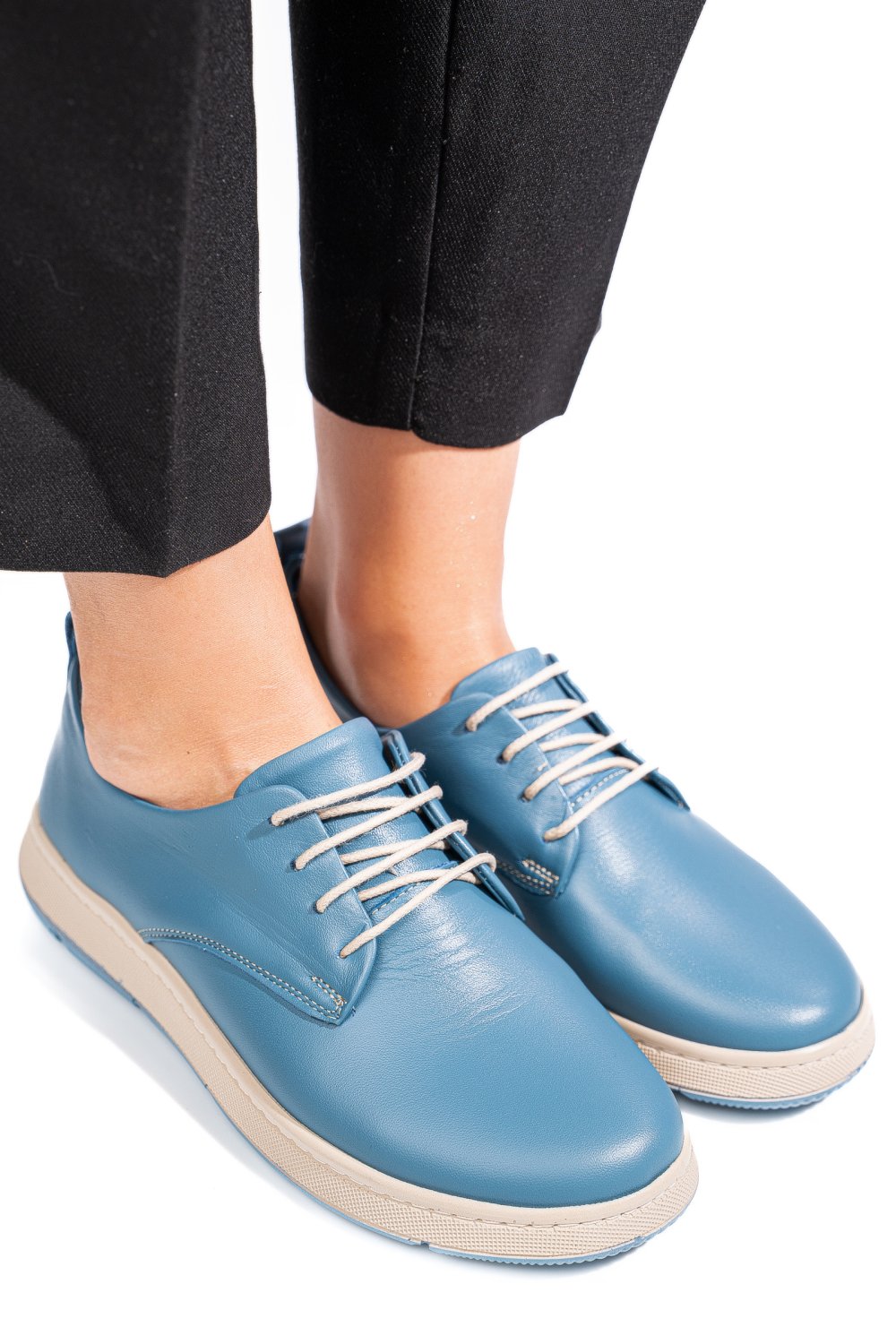 PANTOFI ALBASTRI PIELE NATURALA APCKD070