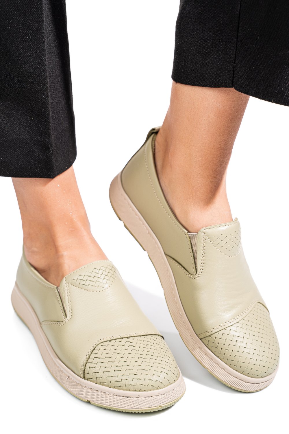 PANTOFI VERZI PIELE NATURALA APCKD090