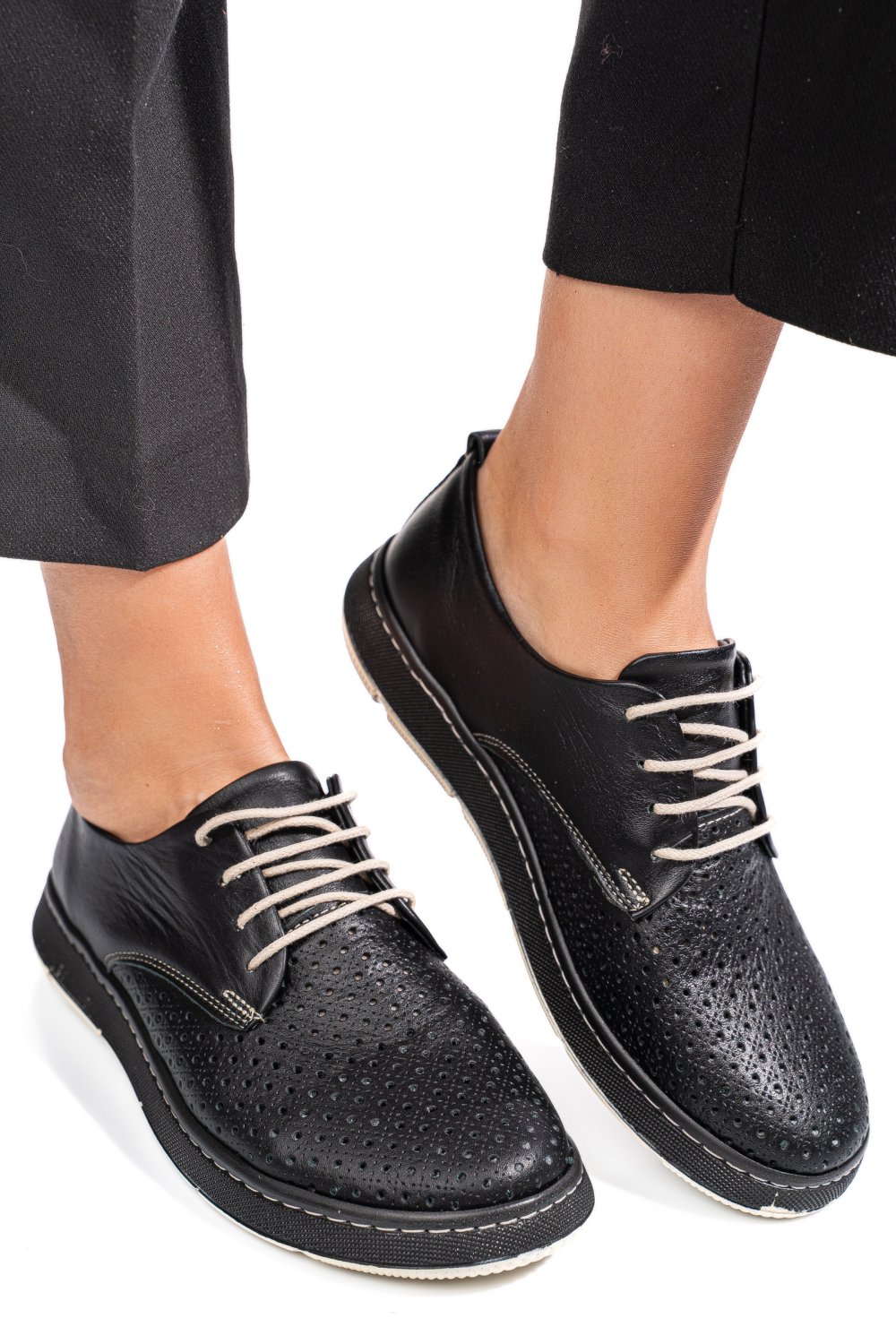 PANTOFI NEGRI PIELE NATURALA APCKD030