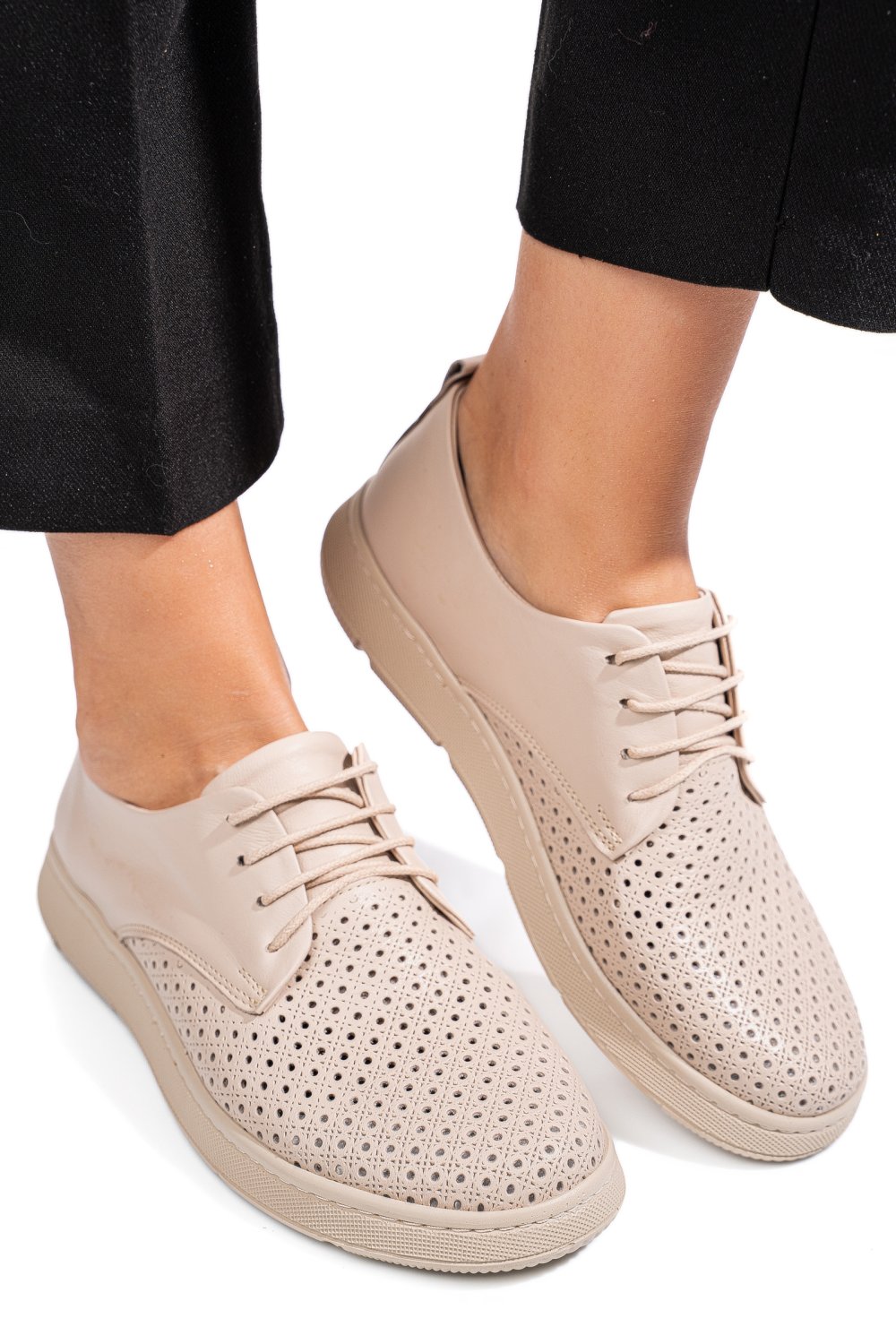 PANTOFI BEJ PIELE NATURALA APCKD030