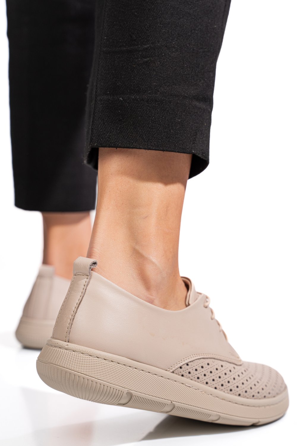 PANTOFI BEJ PIELE NATURALA APCKD030
