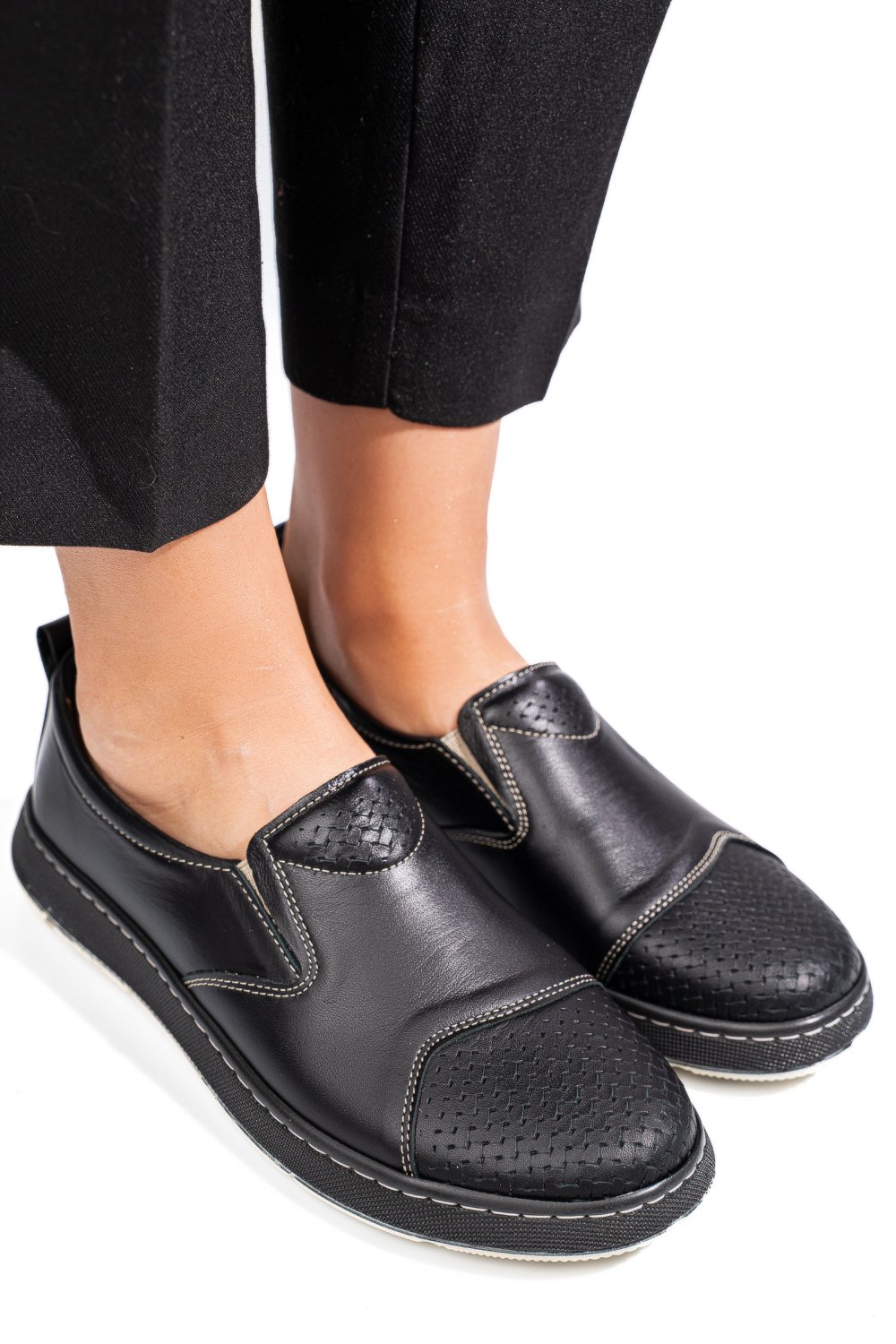 PANTOFI NEGRI PIELE NATURALA APCKD090