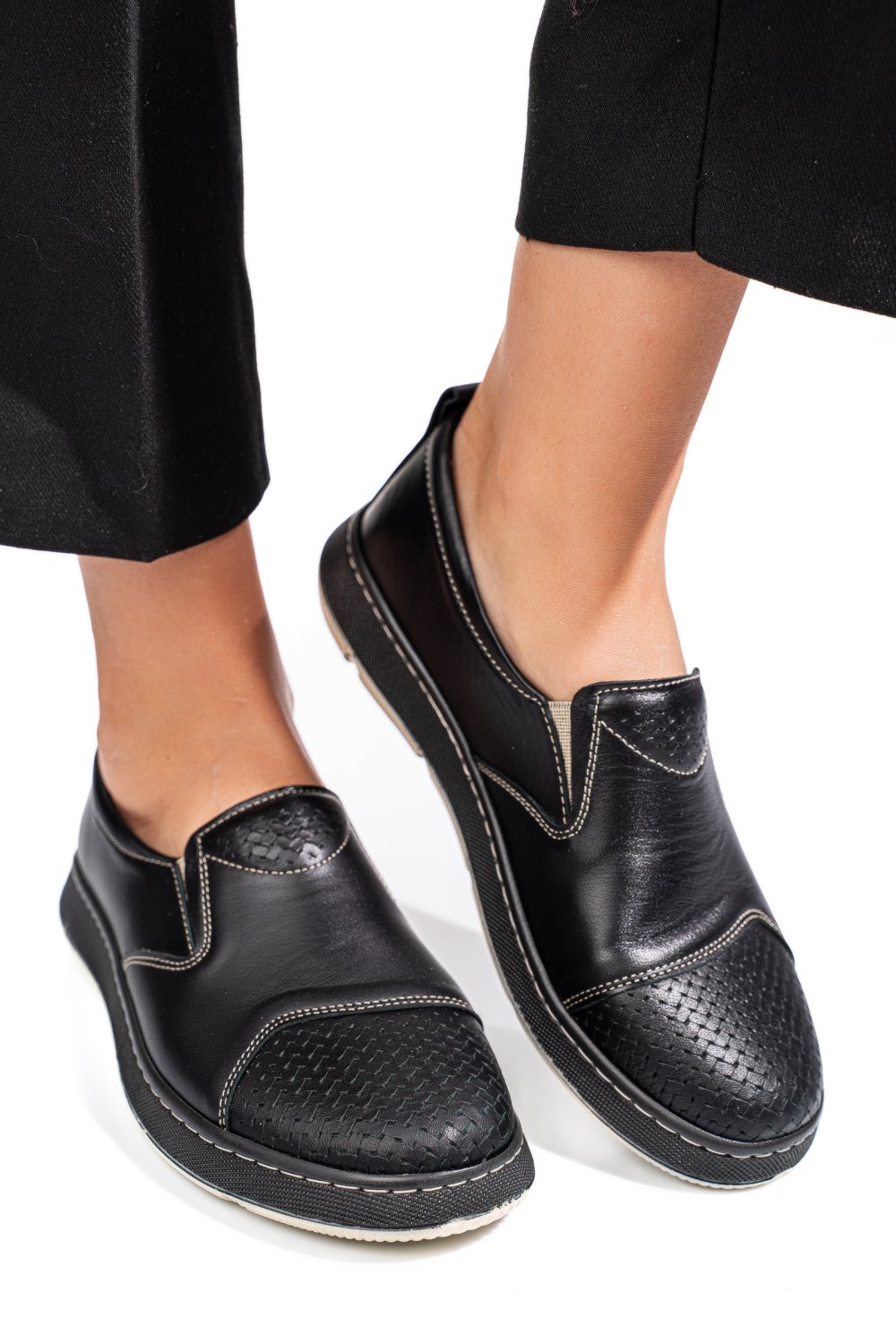 PANTOFI NEGRI PIELE NATURALA APCKD090