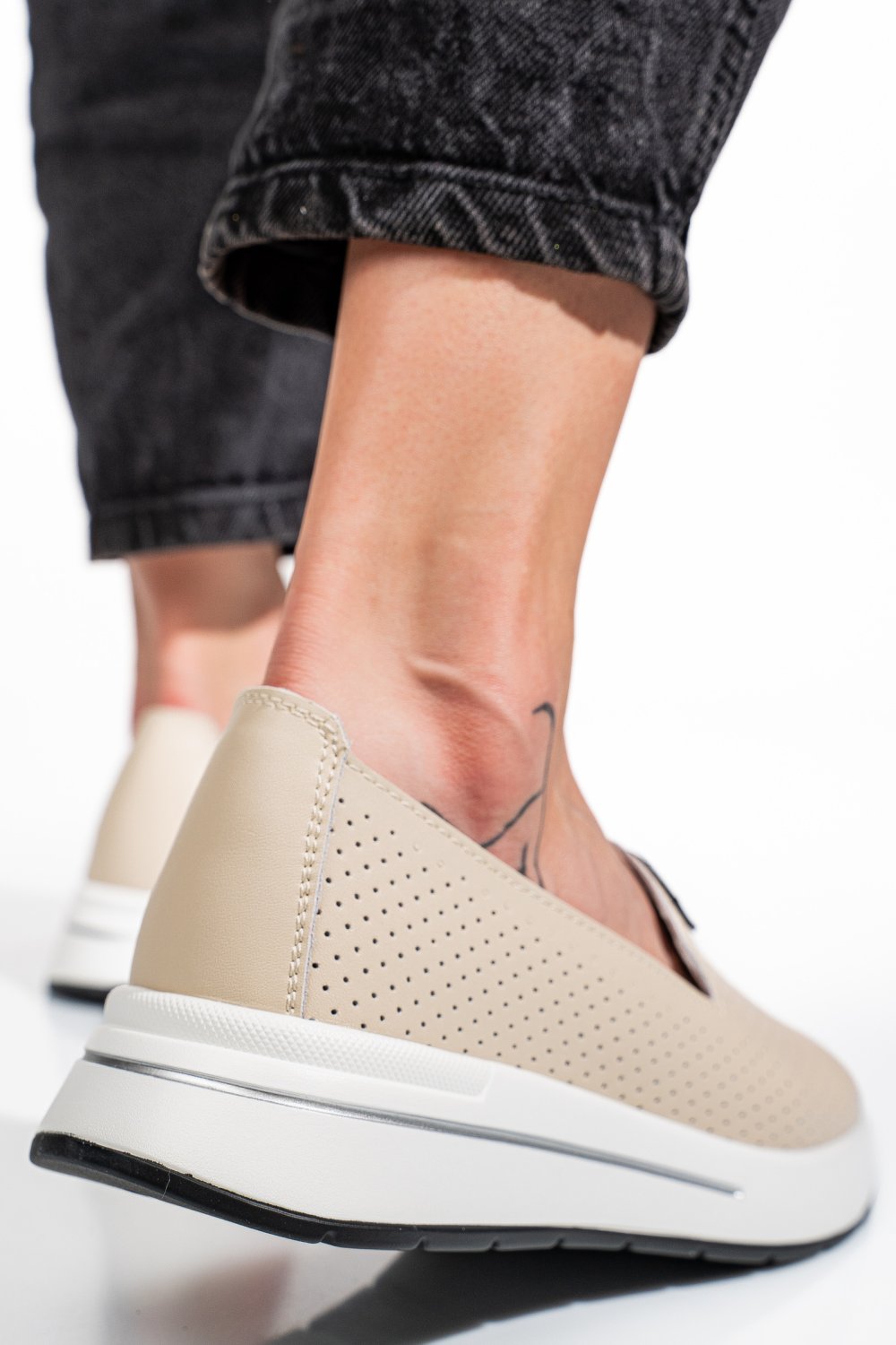 MOCASINI BEJ PIELE NATURALA JSPY5271