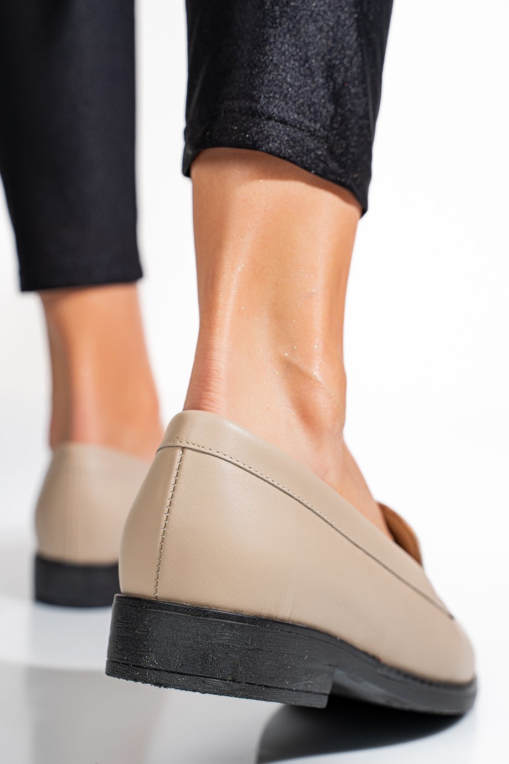 MOCASINI BEJ PIELE NATURALA 1PC110