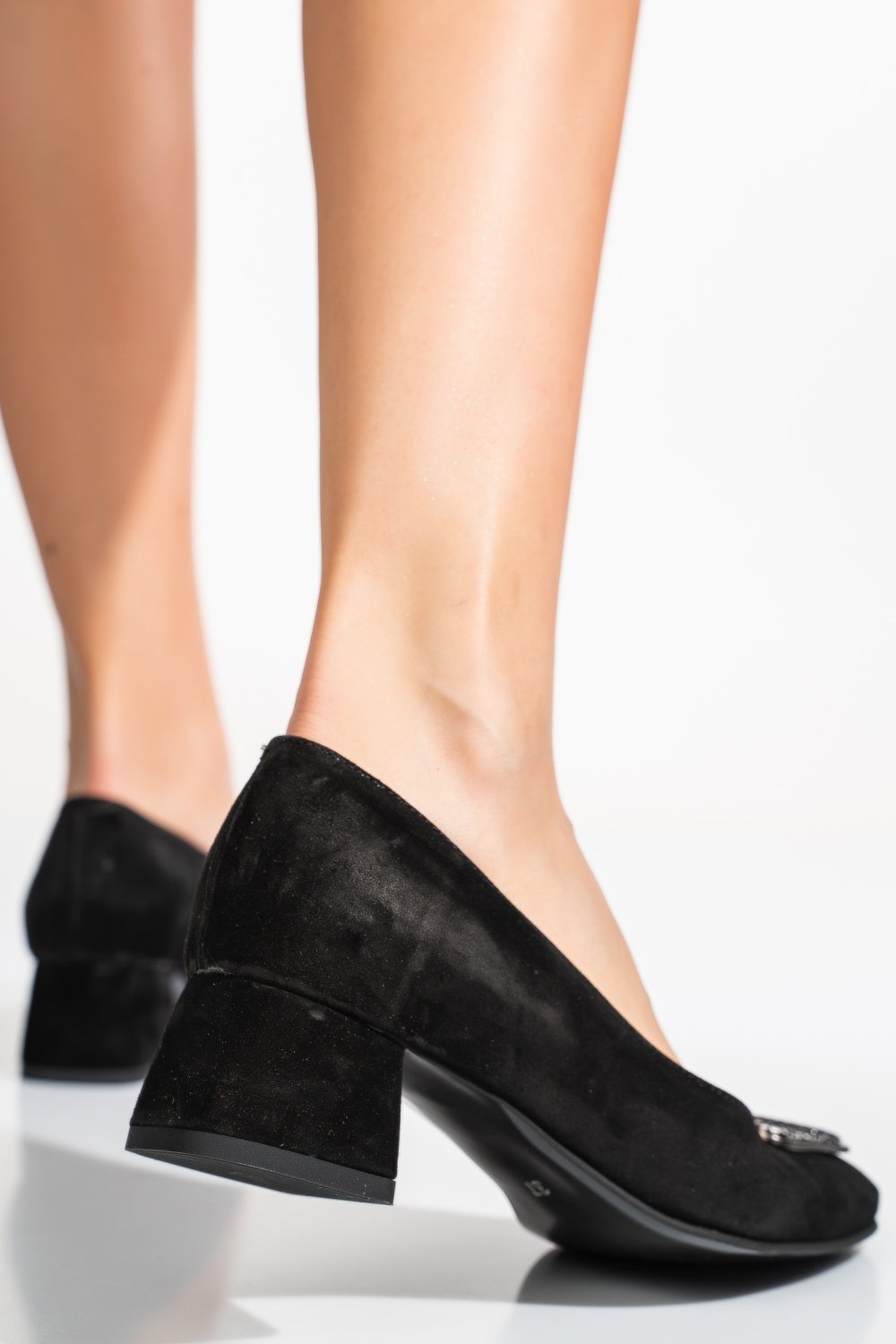 PANTOFI NEGRI PIELE NATURALA INTOARSA 5S77300