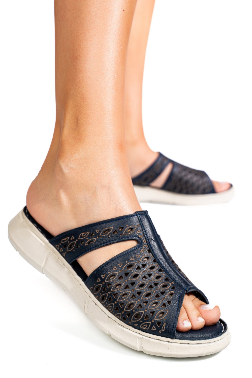 PAPUCI ALBASTRI PIELE NATURALA TSP110