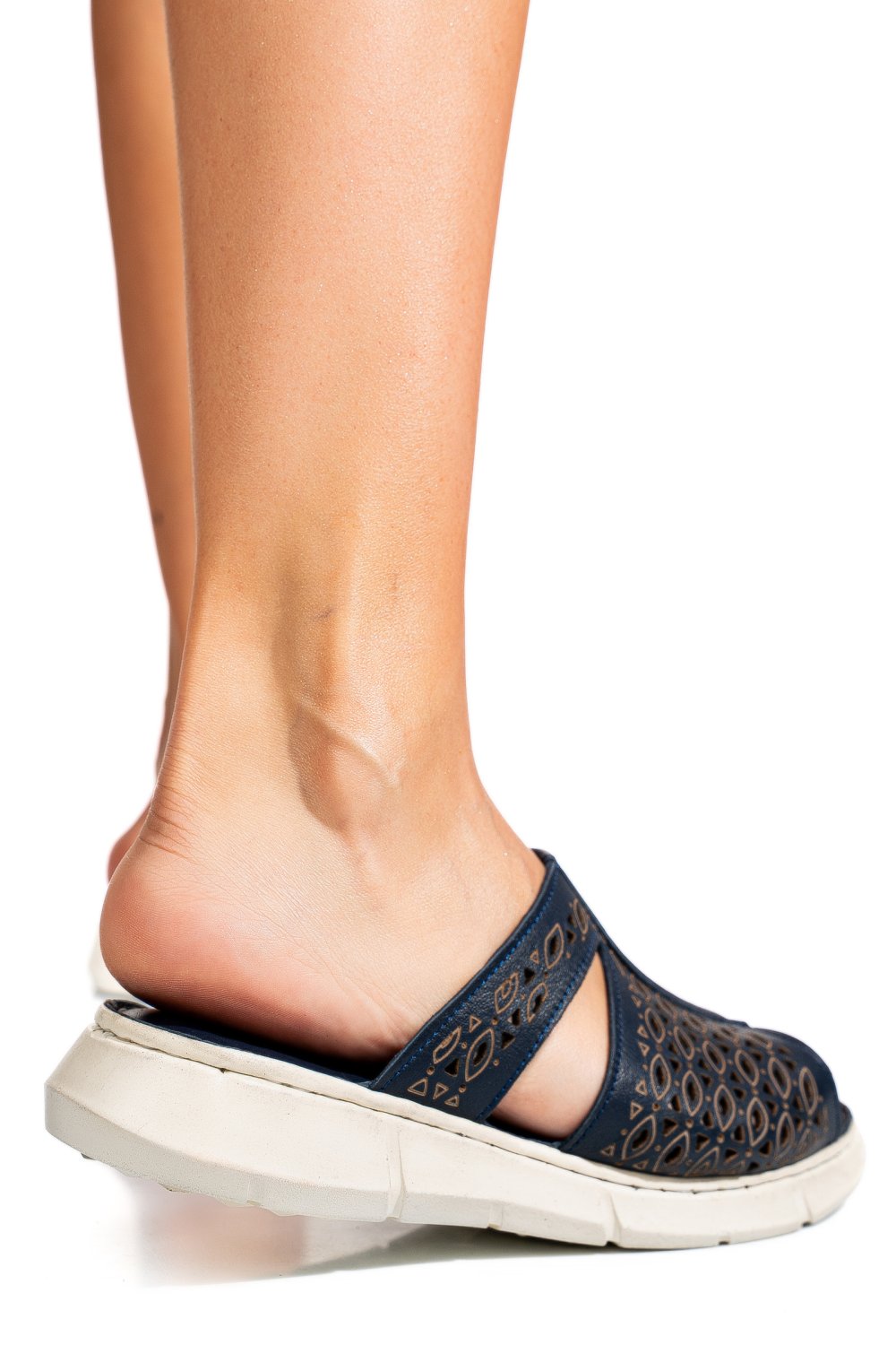 PAPUCI ALBASTRI PIELE NATURALA TSP110