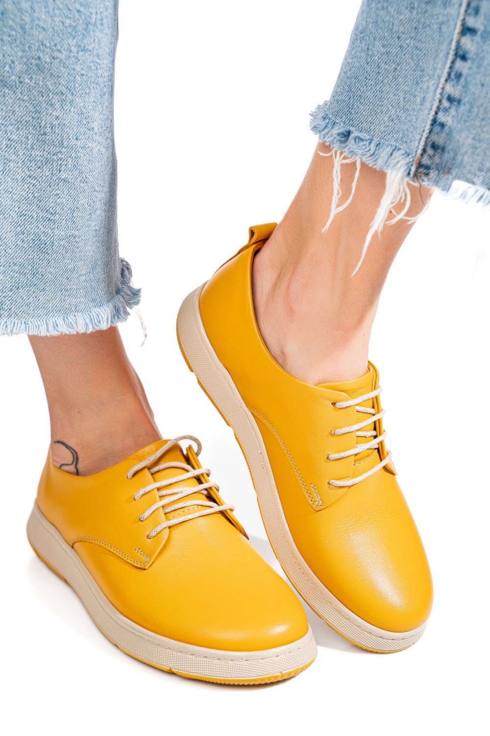 PANTOFI GALBENI PIELE NATURALA APCKD070