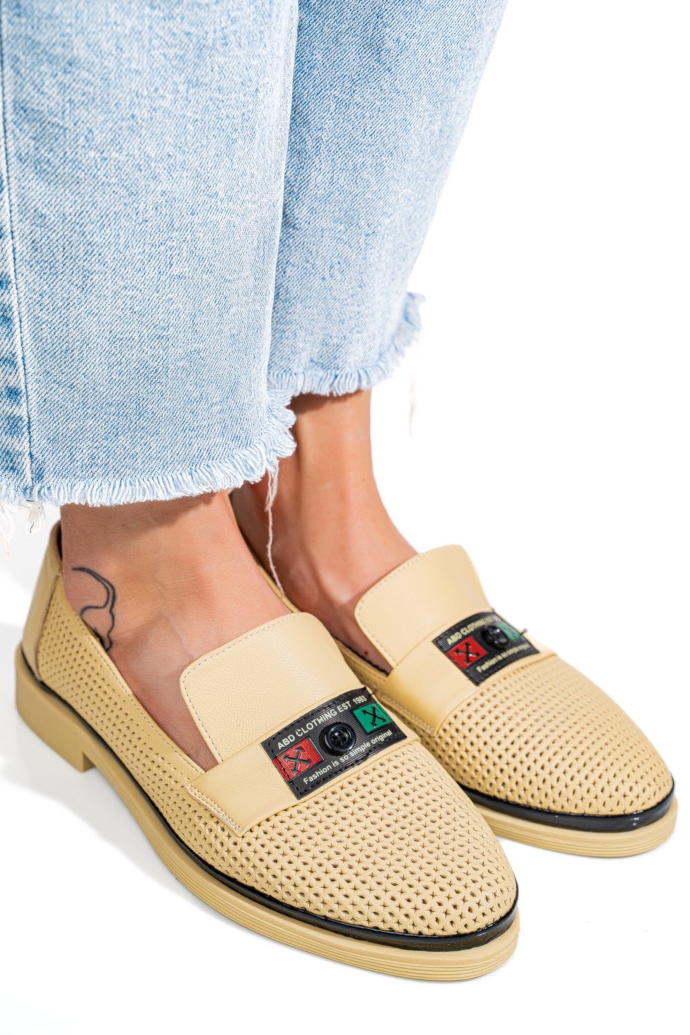 PANTOFI BEJ PIELE NATURALA 1PC121