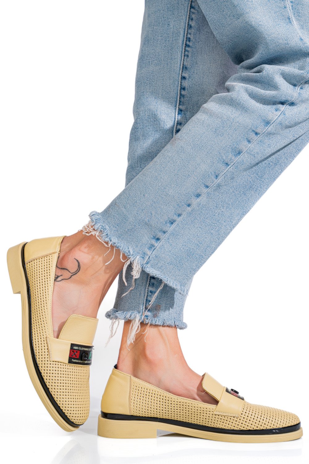 PANTOFI BEJ PIELE NATURALA 1PC121