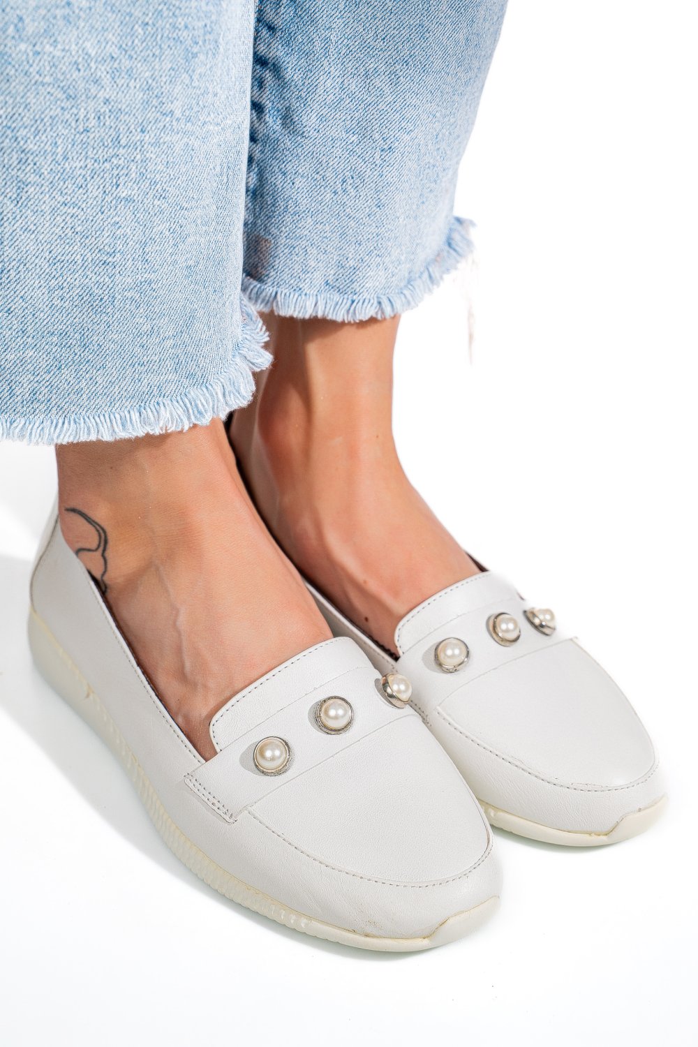 PANTOFI ALBI PIELE NATURALA 8PC6202