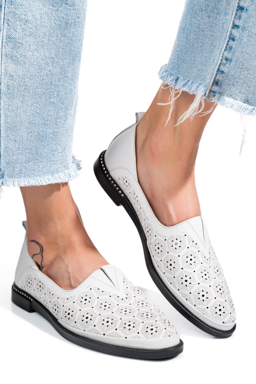 PANTOFI ALBI PIELE NATURALA 1PC1002