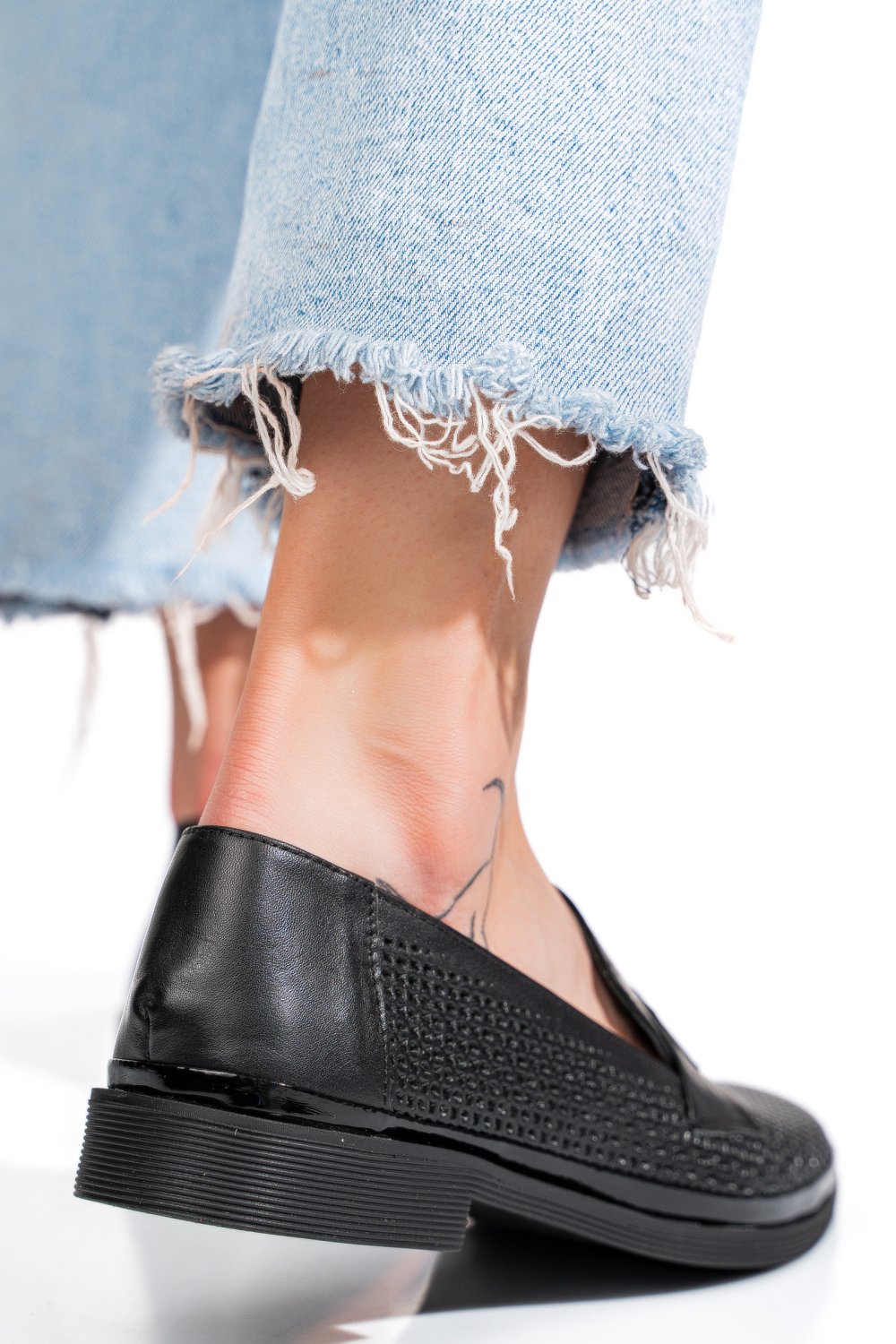 PANTOFI NEGRI PIELE NATURALA 1PC121