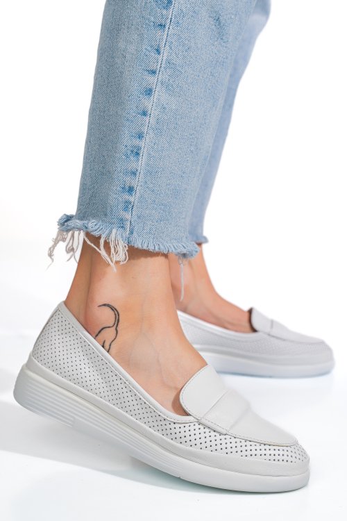 Mocasini albi piele naturala apck1100