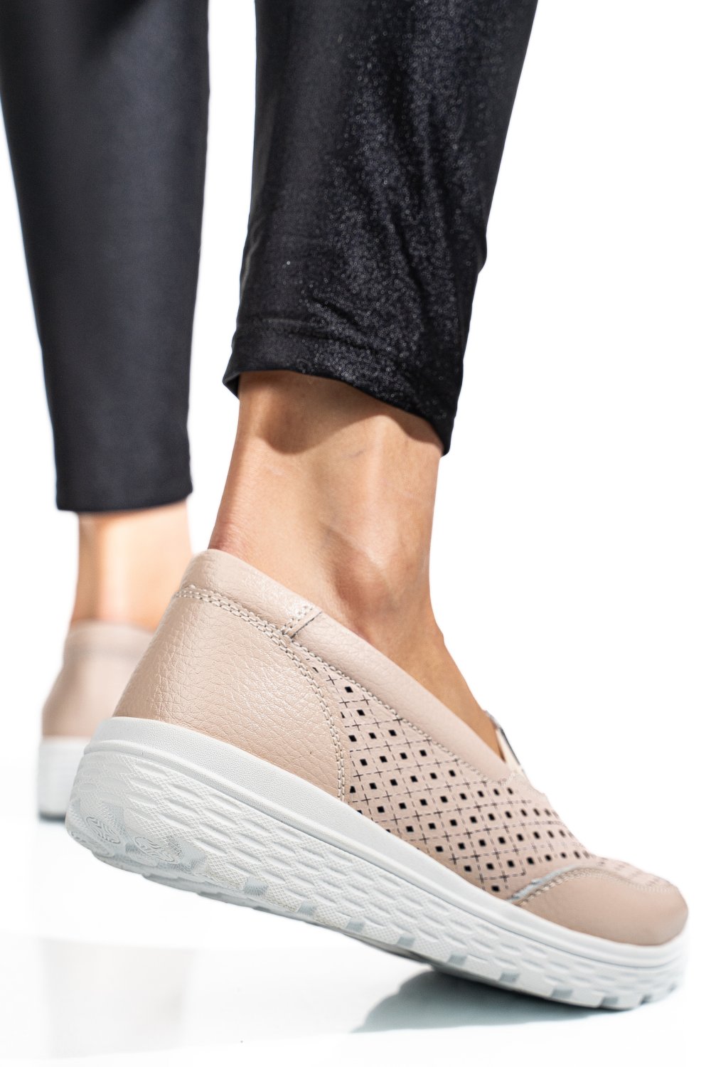 MOCASINI BEJ PIELE NATURALA DSPX22025