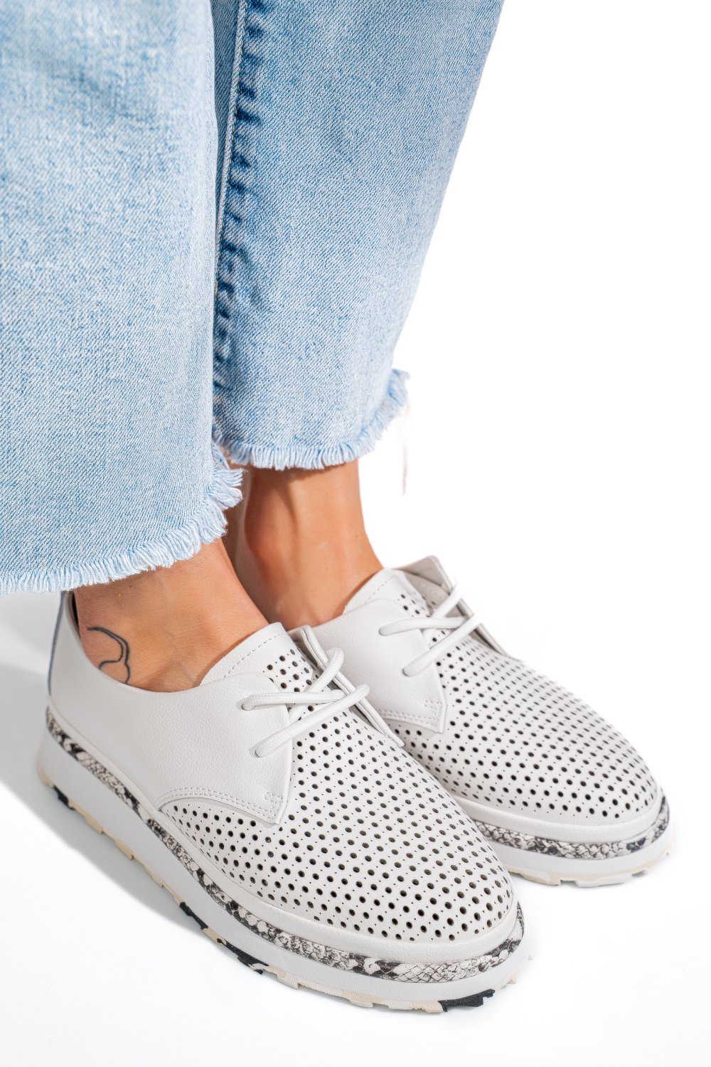 PANTOFI ALBI PIELE NATURALA JSPY3930