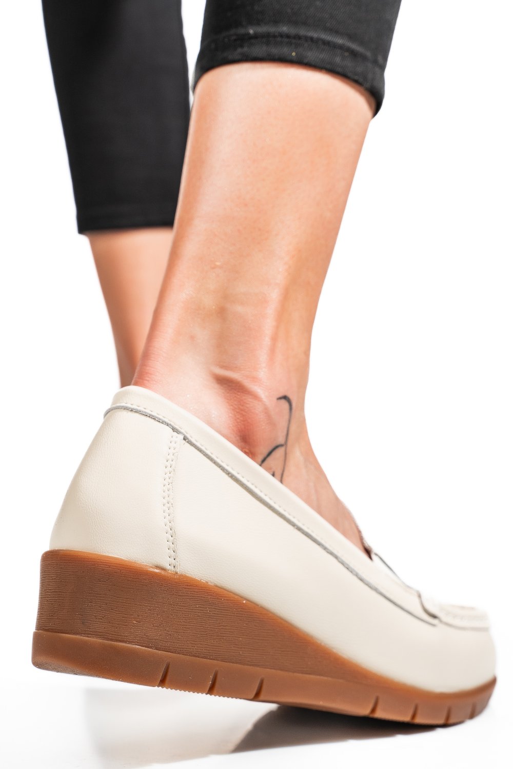 MOCASINI BEJ PIELE NATURALA FSP002386