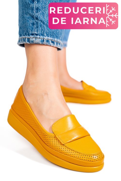 Mocasini galbeni piele naturala apck1001