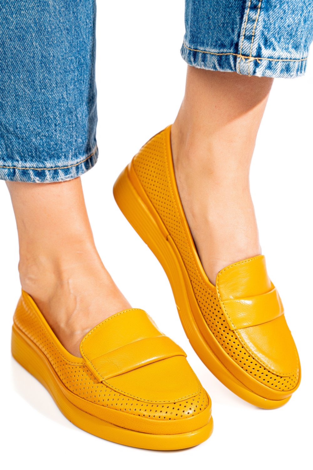 MOCASINI GALBENI PIELE NATURALA APCK1001