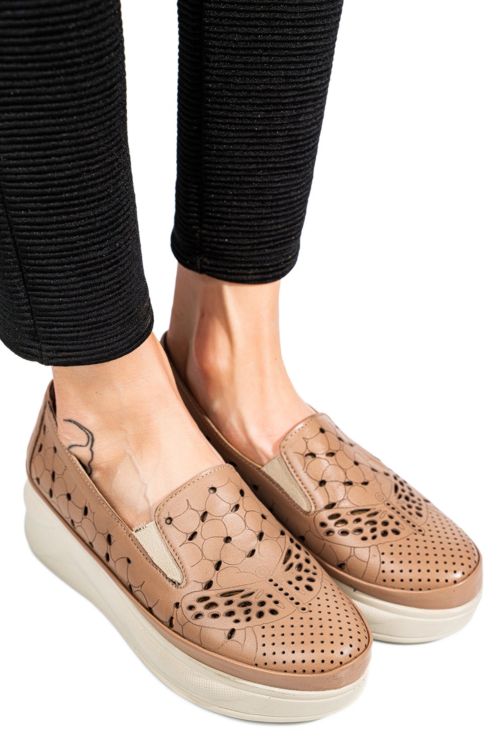 PANTOFI BEJ PIELE NATURALA 2PC005MM