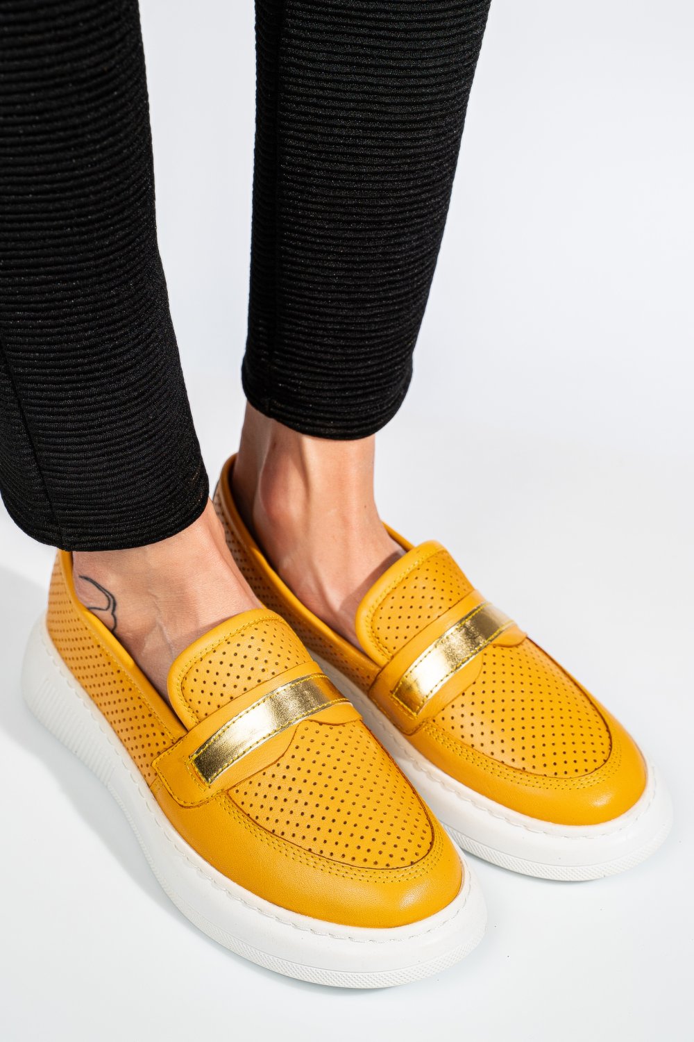 MOCASINI GALBENI PIELE NATURALA 2PC29