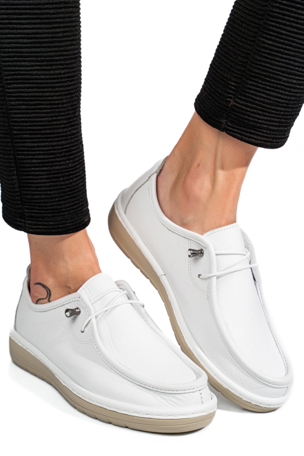 MOCASINI ALBI PIELE NATURALA 1PC960