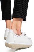 MOCASINI ALBI PIELE NATURALA 1PC960